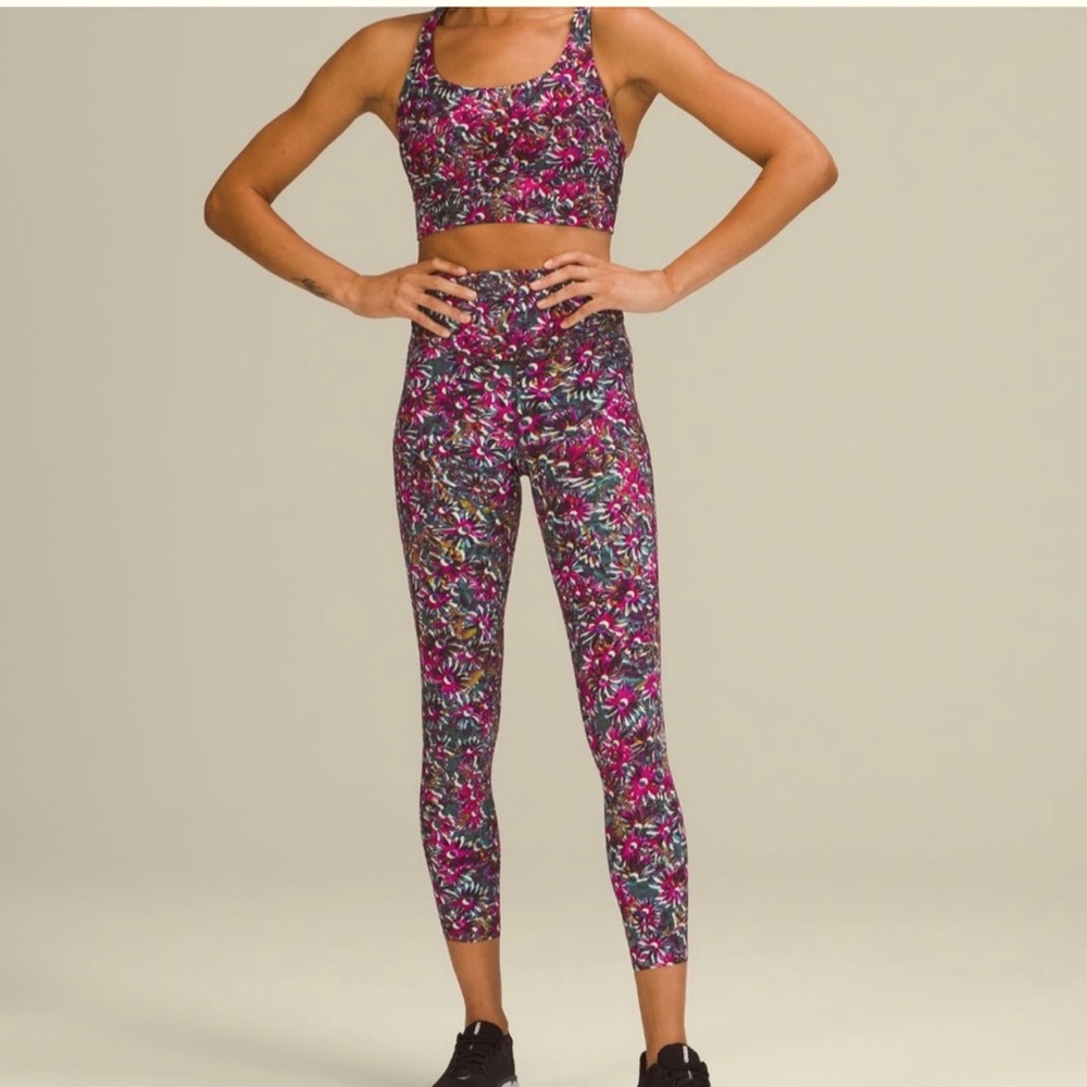 Lululemon size 8 leggings